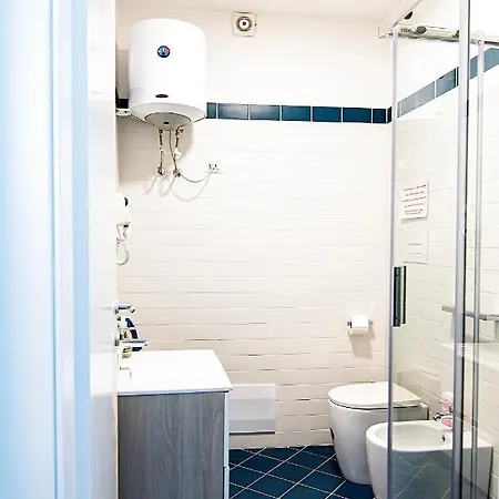 Finestra Su 3* Neapol